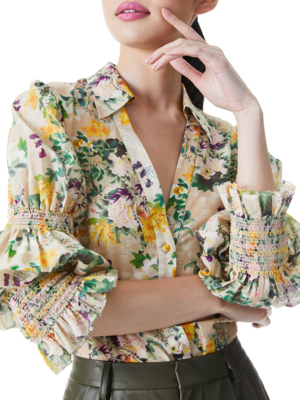 Alice + Olivia Cosima Button Down Floral Blouse in Romance Almond. Size XS